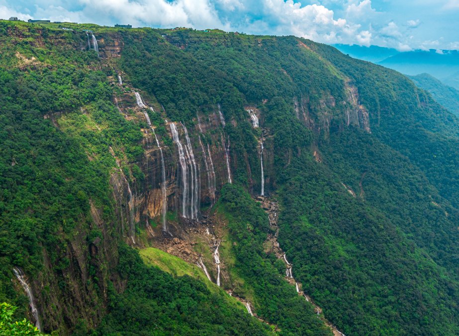 Cherrapunji Dawki Tour